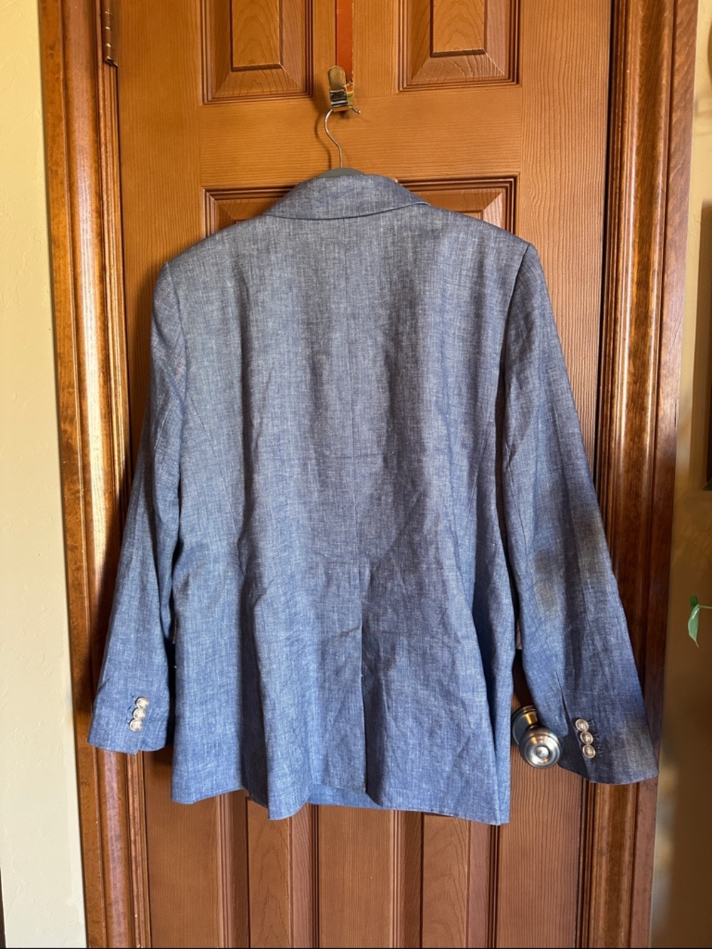 LOFT Double-Breasted Linen-Blend Blazer in Chambray Blue, size 14 - Picture 5 of 6